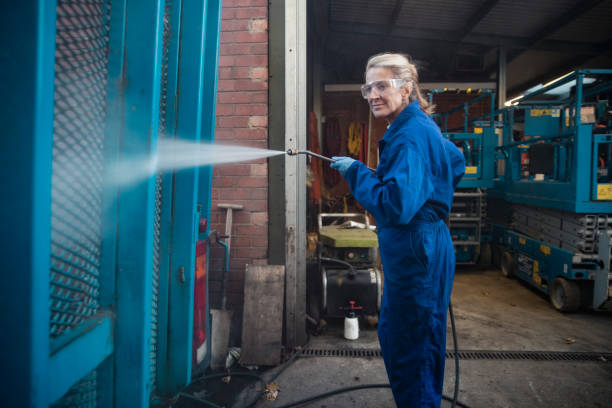 Best Garage Pressure Washing  in Wanakah, NY